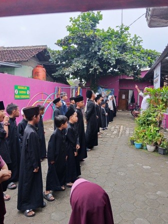 PKBM Qurrata 'Ayun